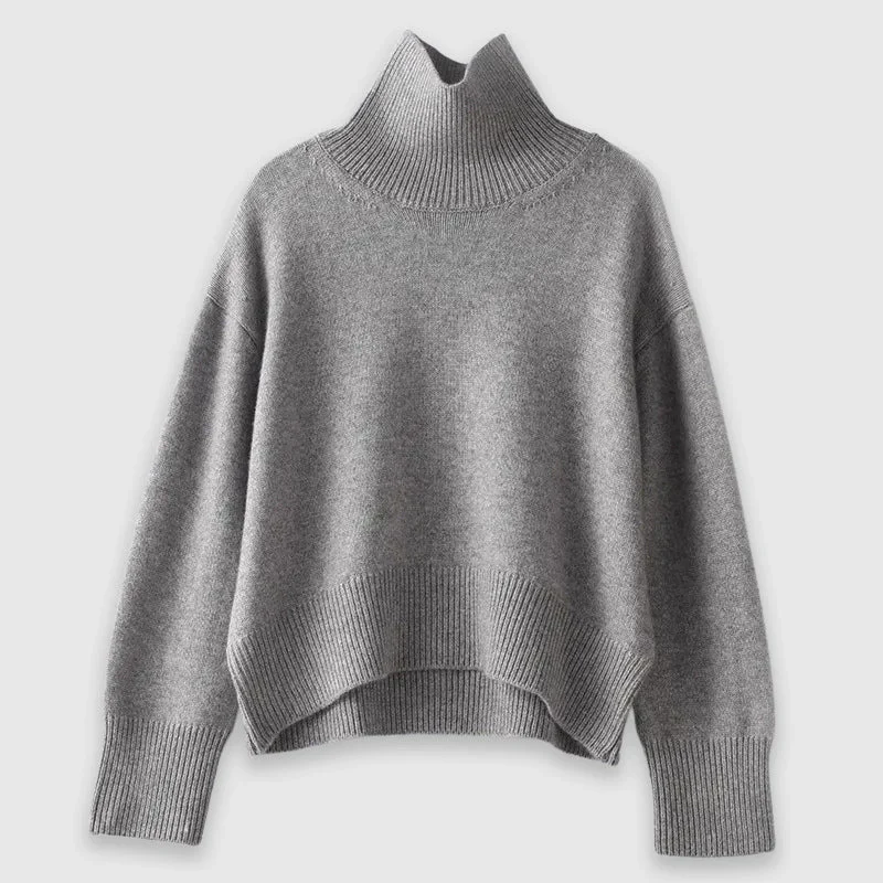 Lightweight Oversized Wool Turtleneck Sweater for Women - Image 4