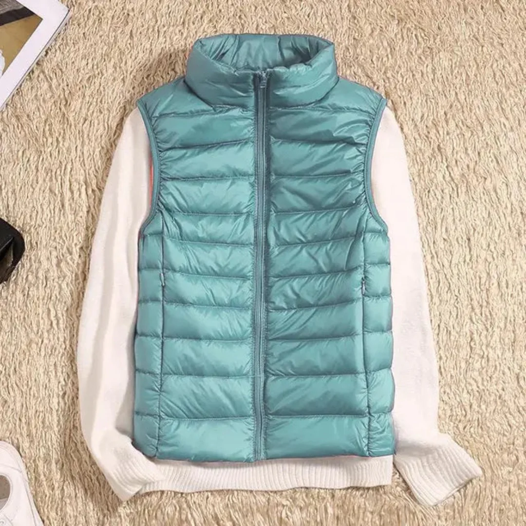Lightweight Quilted Sleeveless Puffer Vest for Women - Image 3