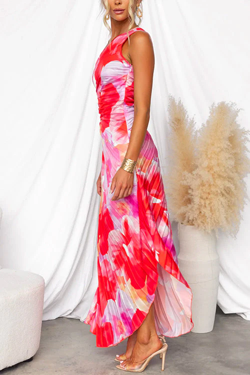 Women’s Red Vibrant Pleated Summer Maxi Dress - Image 4