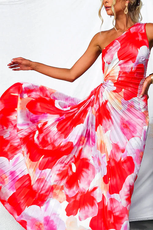 Women’s Red Vibrant Pleated Summer Maxi Dress - Image 5