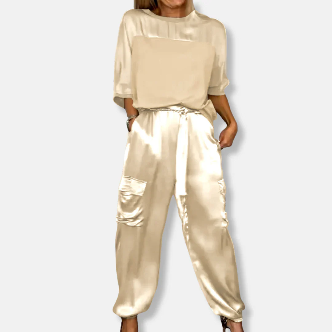 Women’s Relaxed Fit Two Piece Loungewear Set - Image 3