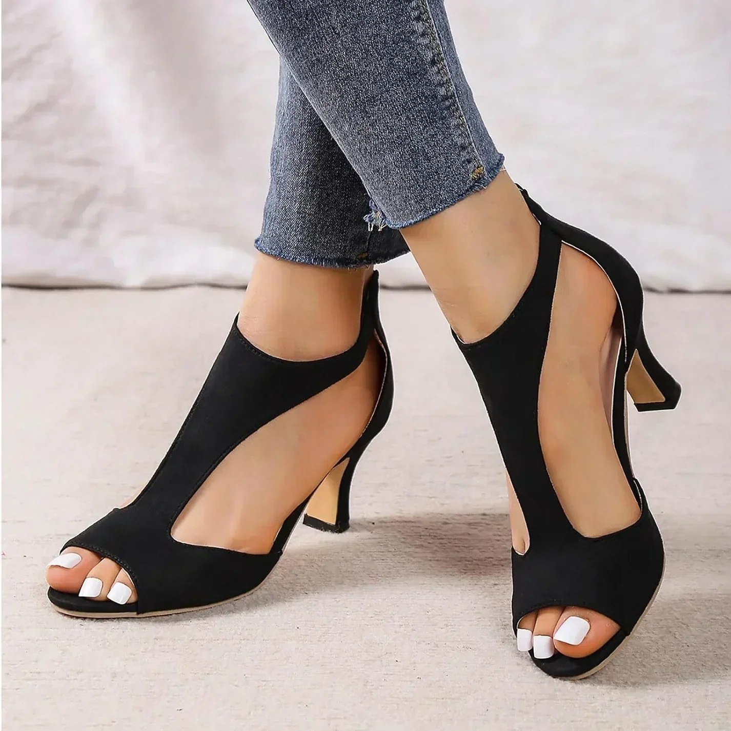 Women's Peep Toe Cutout Block Heels - Image 3